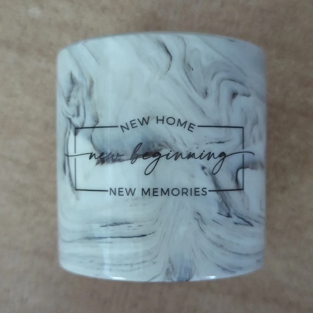 Housewarming Sandalwood Candle